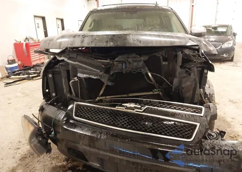 2007 Chevrolet Suburban 1500 Lt из США, поврежденный, VIN 3GNFK16357G108817